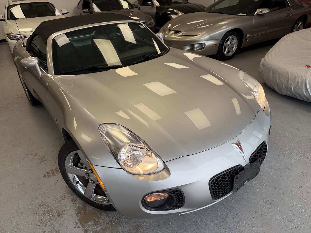 Used 2007 Pontiac Solstice GXP w/ Premium Package RWD image 14