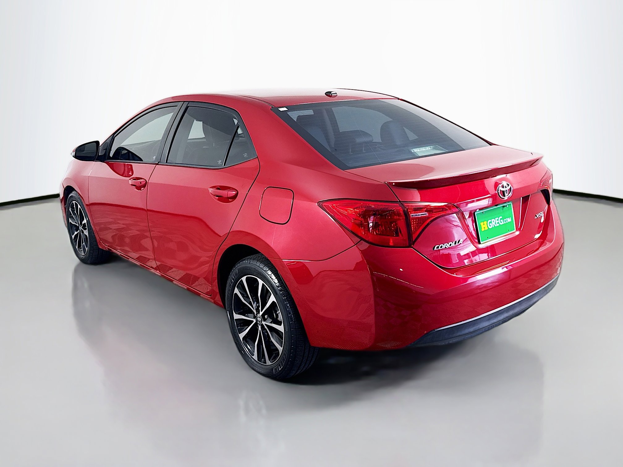 Used 2017 Toyota Corolla XSE image 7