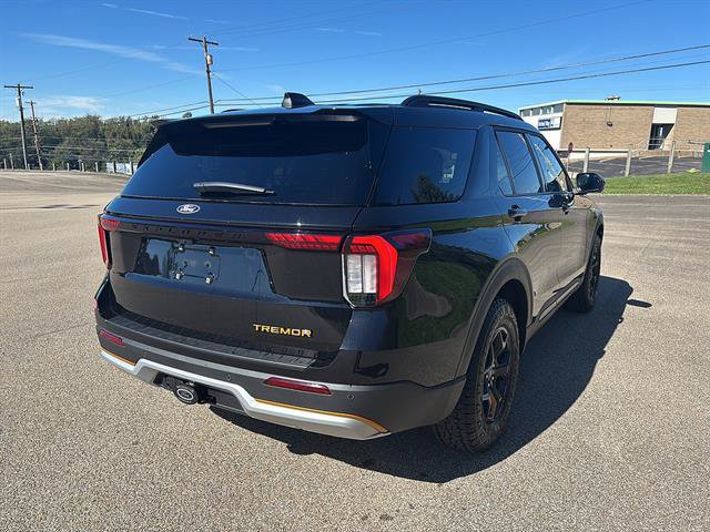 New 2027 Ford Explorer Tremor w/ Tremor Convenience Package AWD/4WD image 4