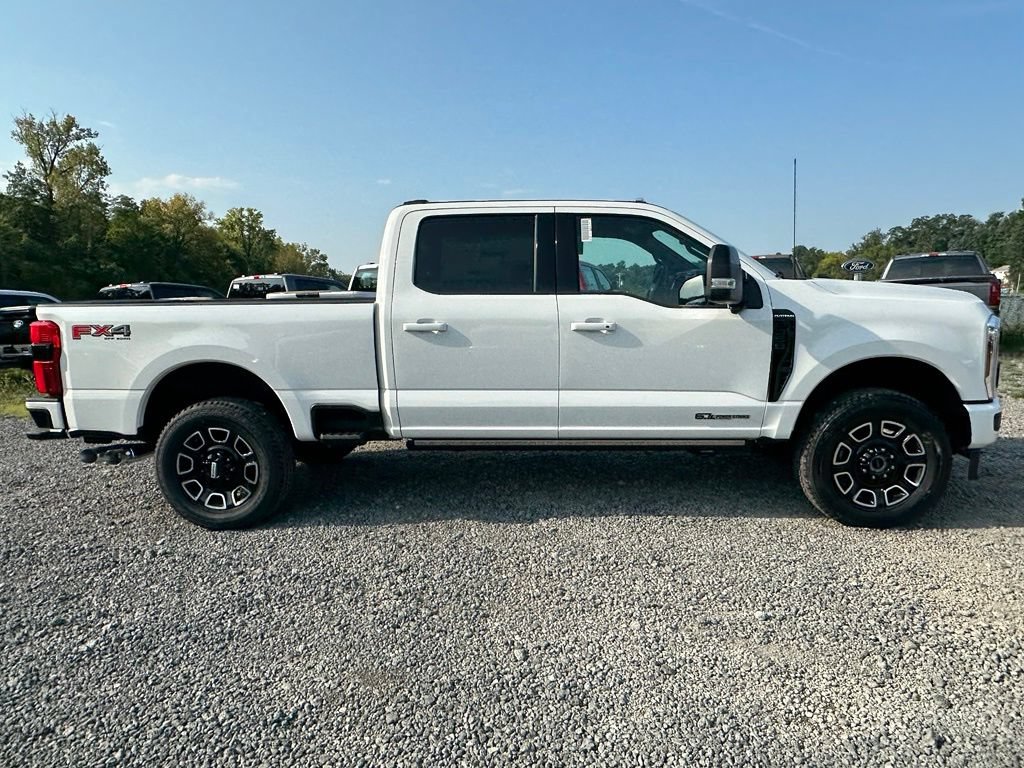 New 2026 Ford F350 Platinum w/ FX4 Off-Road Package AWD/4WD image 4