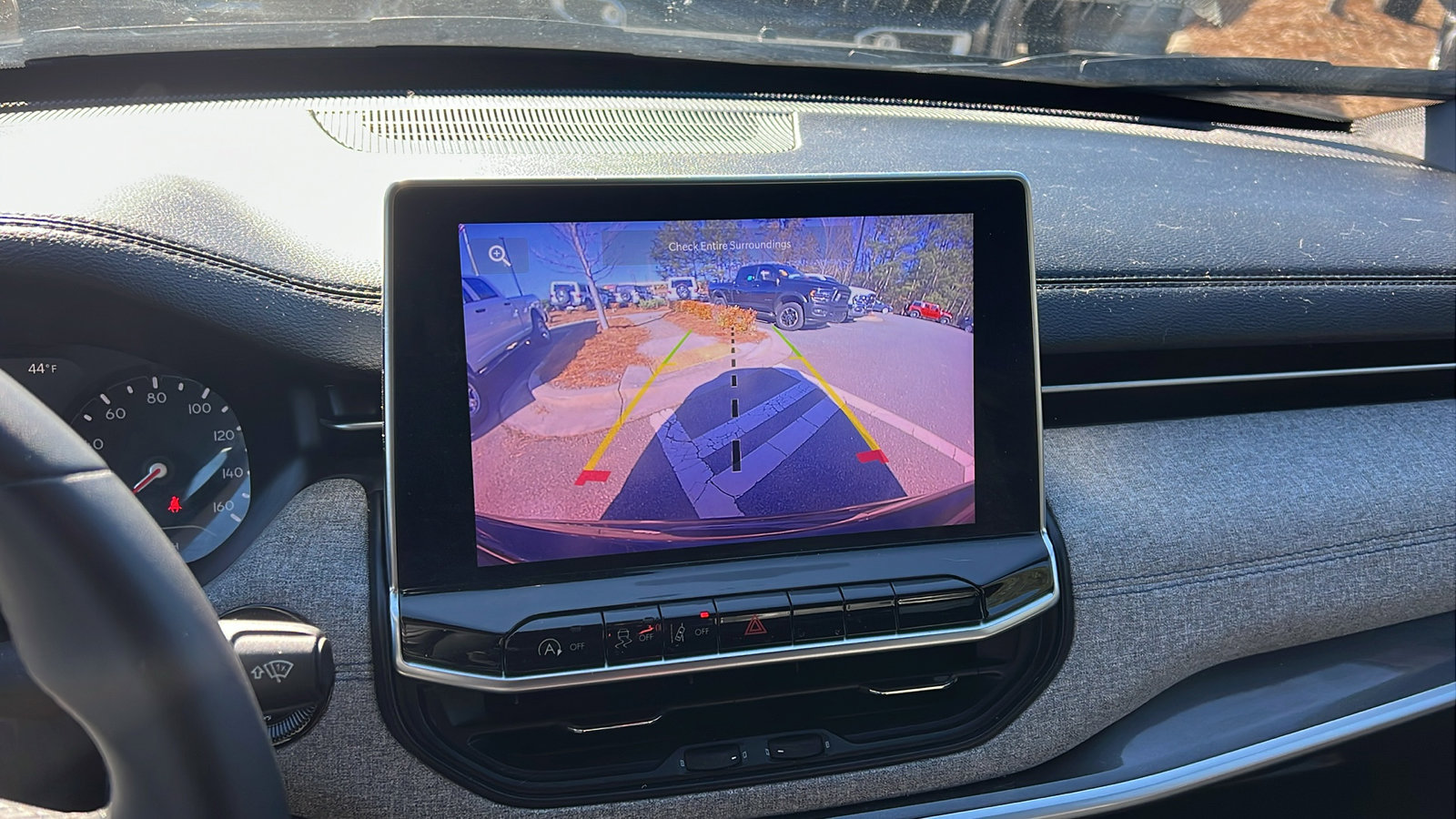 Used 2024 Jeep Compass Latitude image 31