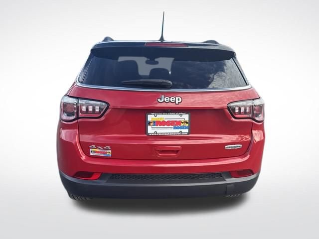 Used 2018 Jeep Compass Latitude w/ Popular Equipment Group image 4