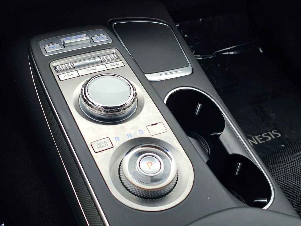 Certified 2025 Genesis GV70 3.5T Sport AWD/4WD image 19