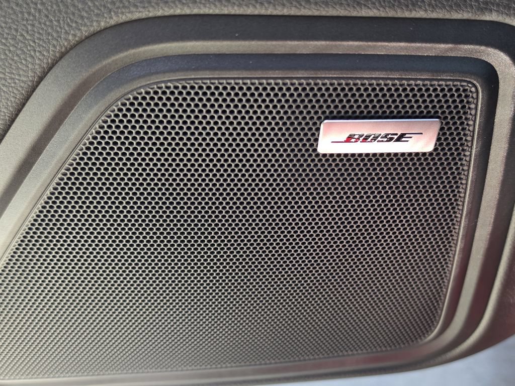 New 2026 Porsche Macan AWD/4WD image 18