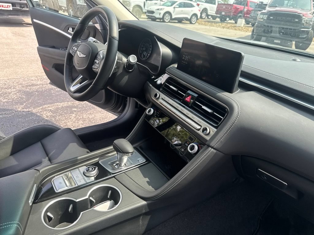 Used 2025 Genesis G70 2.5T AWD/4WD image 35