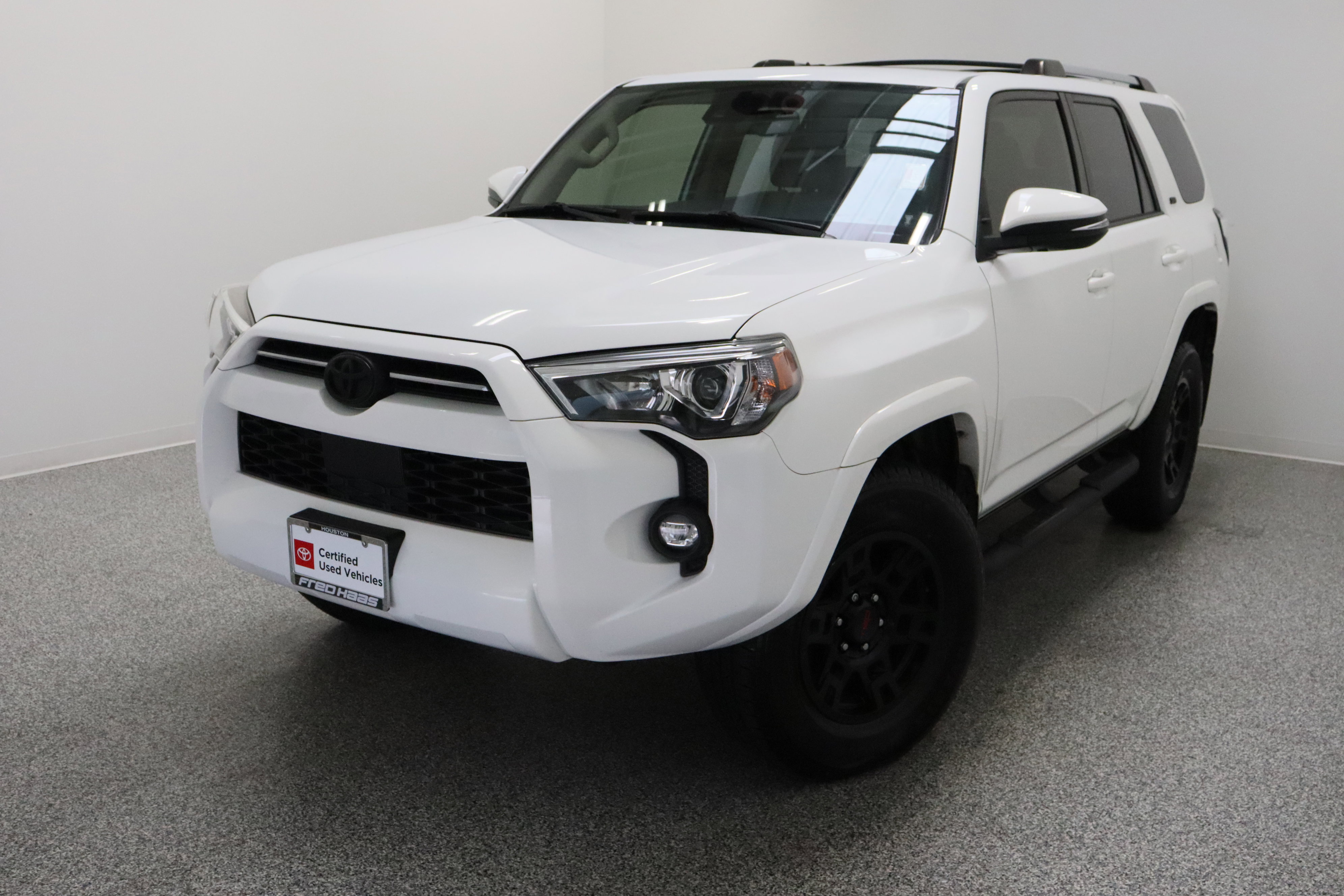 Certified 2023 Toyota 4Runner SR5 Premium w/ Moonroof Package image 2