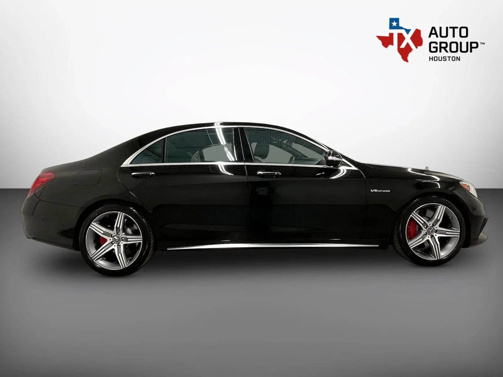 Used 2016 Mercedes-Benz S 63 AMG 4MATIC Sedan w/ Driver Assistance Package image 8