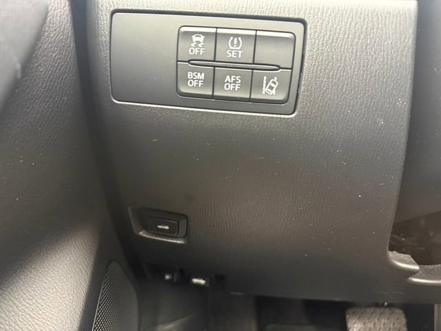 Used 2016 MAZDA MAZDA3 s Grand Touring w/ Technology Package image 19