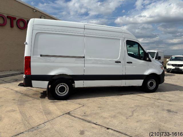 Used 2025 Mercedes-Benz Sprinter 2500 image 8