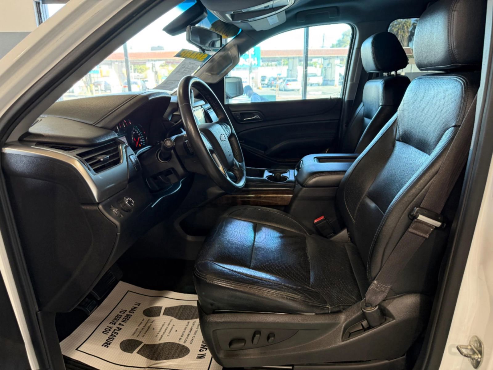 Used 2015 Chevrolet Suburban LS image 9