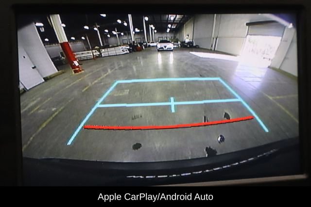 Used 2021 Toyota RAV4 LE image 7