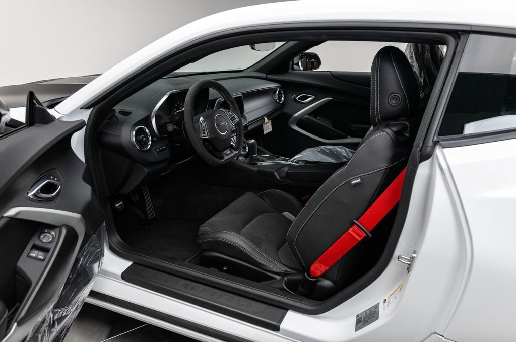 Used 2024 Chevrolet Camaro SS image 5