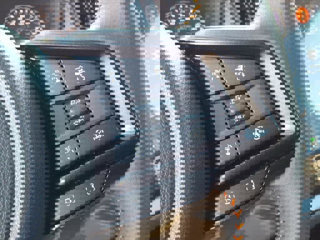 Used 2025 Subaru Crosstrek 2.5i Limited w/ Popular Package #3A image 39