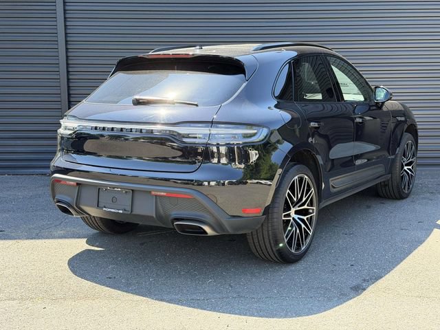 Used 2026 Porsche Macan AWD/4WD image 6