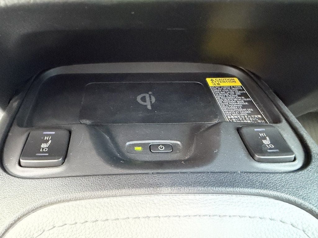 Used 2025 Toyota Corolla XSE FWD image 21