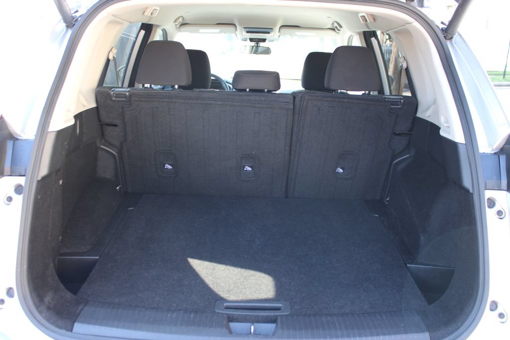 Used 2024 Nissan Rogue SV FWD image 29