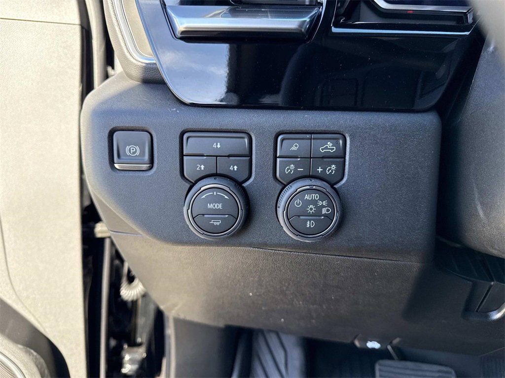New 2026 Chevrolet Silverado 2500 LT w/ Texas Edition image 12