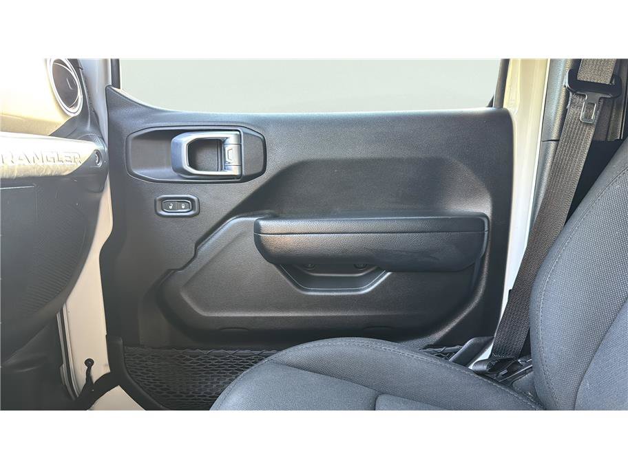 Used 2023 Jeep Wrangler Unlimited w/ Sun & Screen Package AWD/4WD image 20