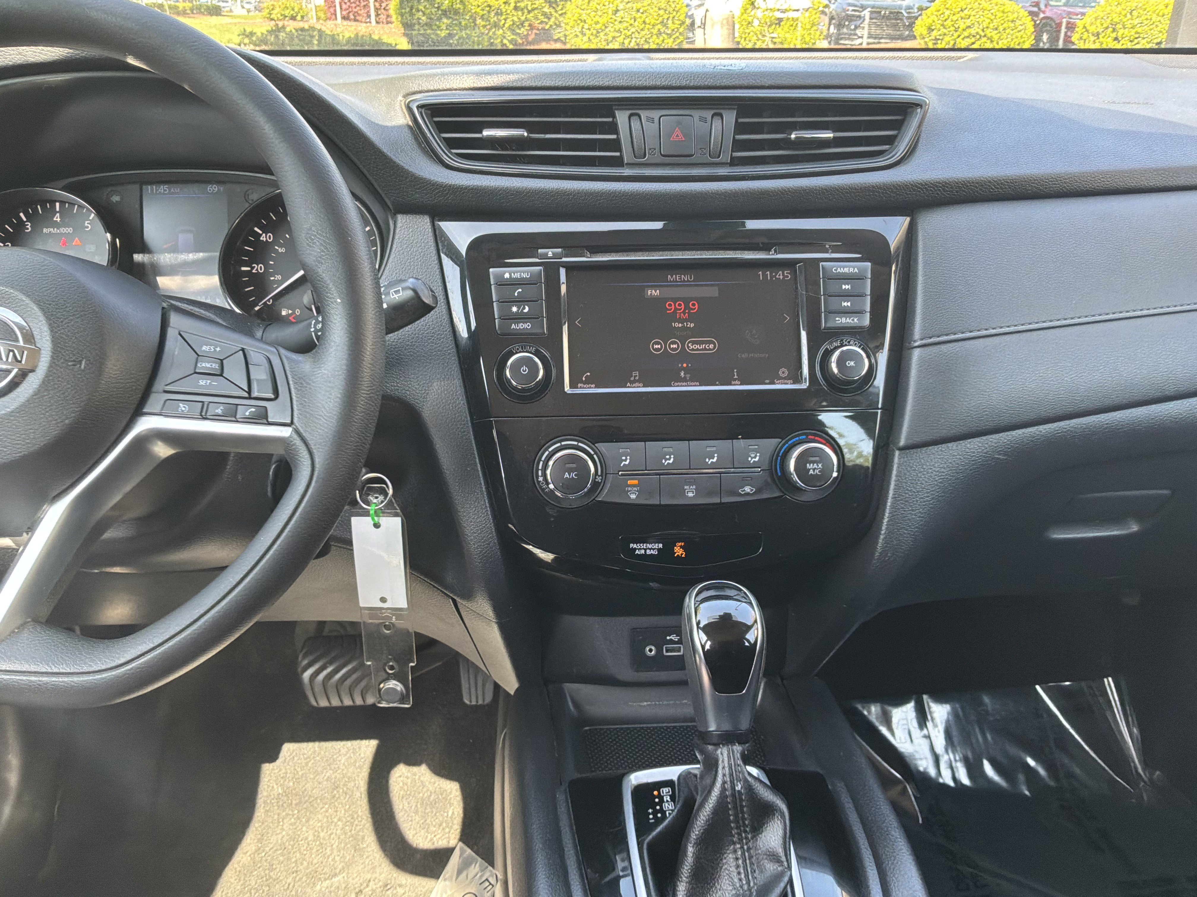 Used 2019 Nissan Rogue S image 34