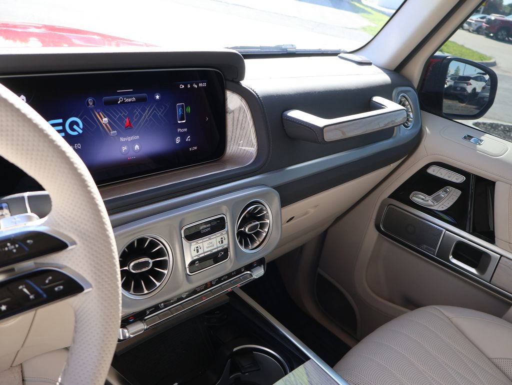 Used 2025 Mercedes-Benz G 580 w/ EQ Technology image 24