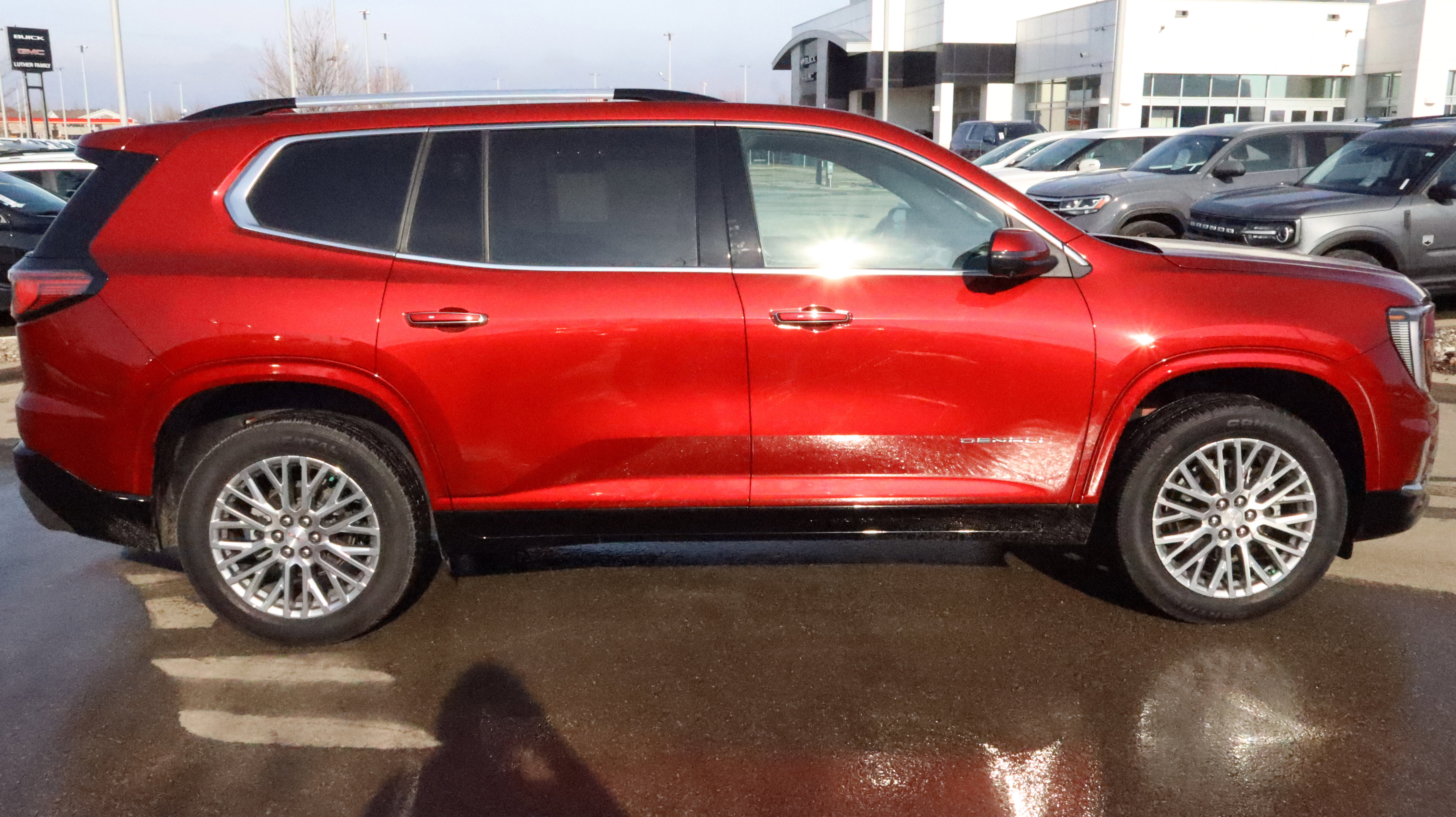 Certified 2024 GMC Acadia Denali w/ LPO, Floor Liner Package image 8