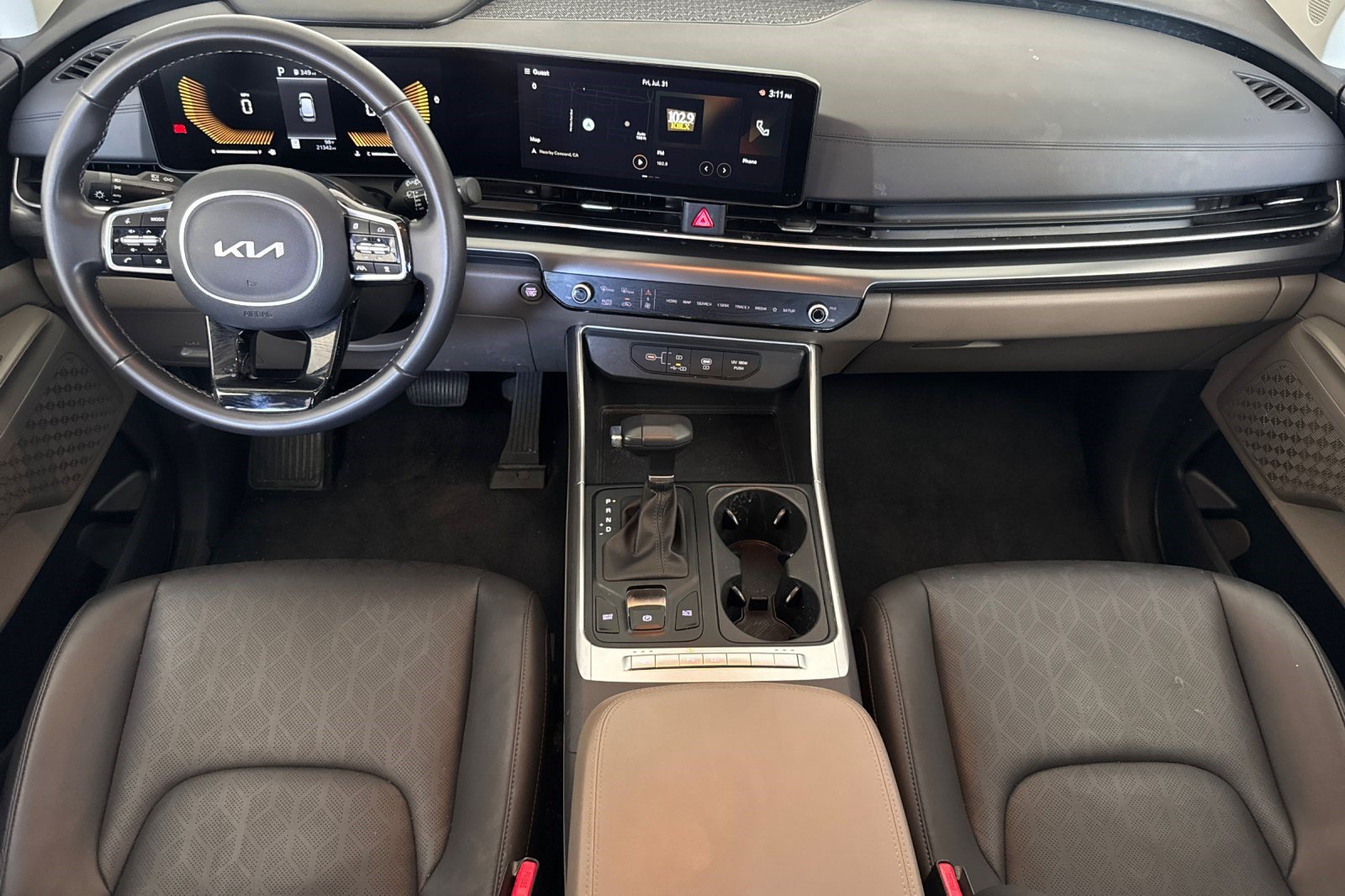 Used 2026 Kia Carnival FWD image 15