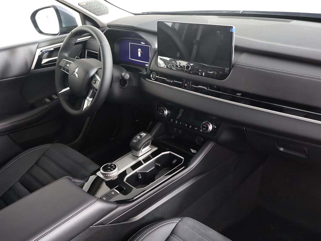 New 2026 Mitsubishi Outlander SE FWD image 29