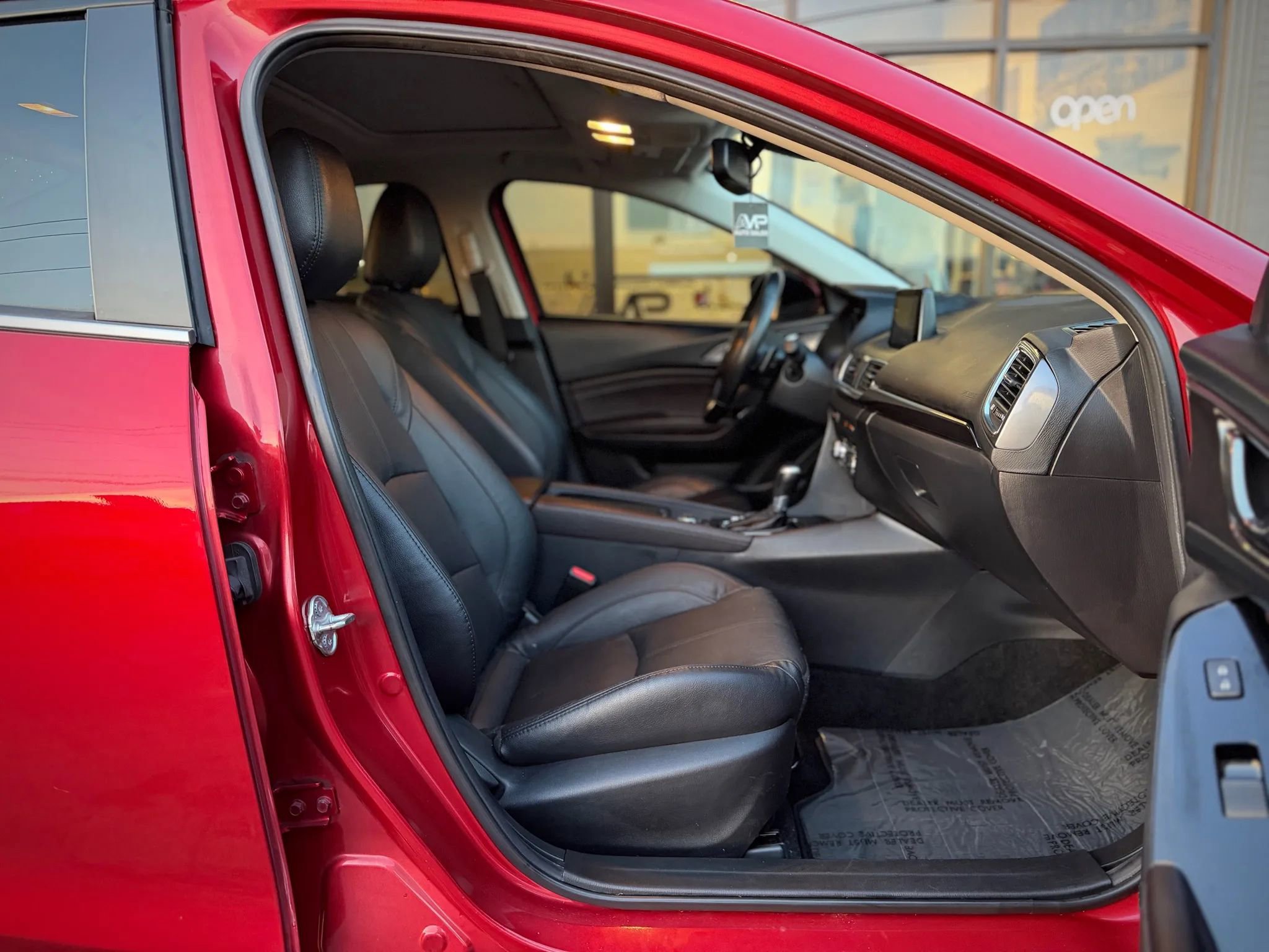 Used 2018 MAZDA MAZDA3 Grand Touring w/ Premium Equipment Package image 23