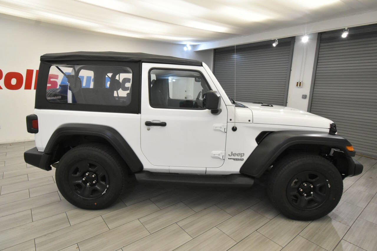 Used 2021 Jeep Wrangler Sport AWD/4WD image 6