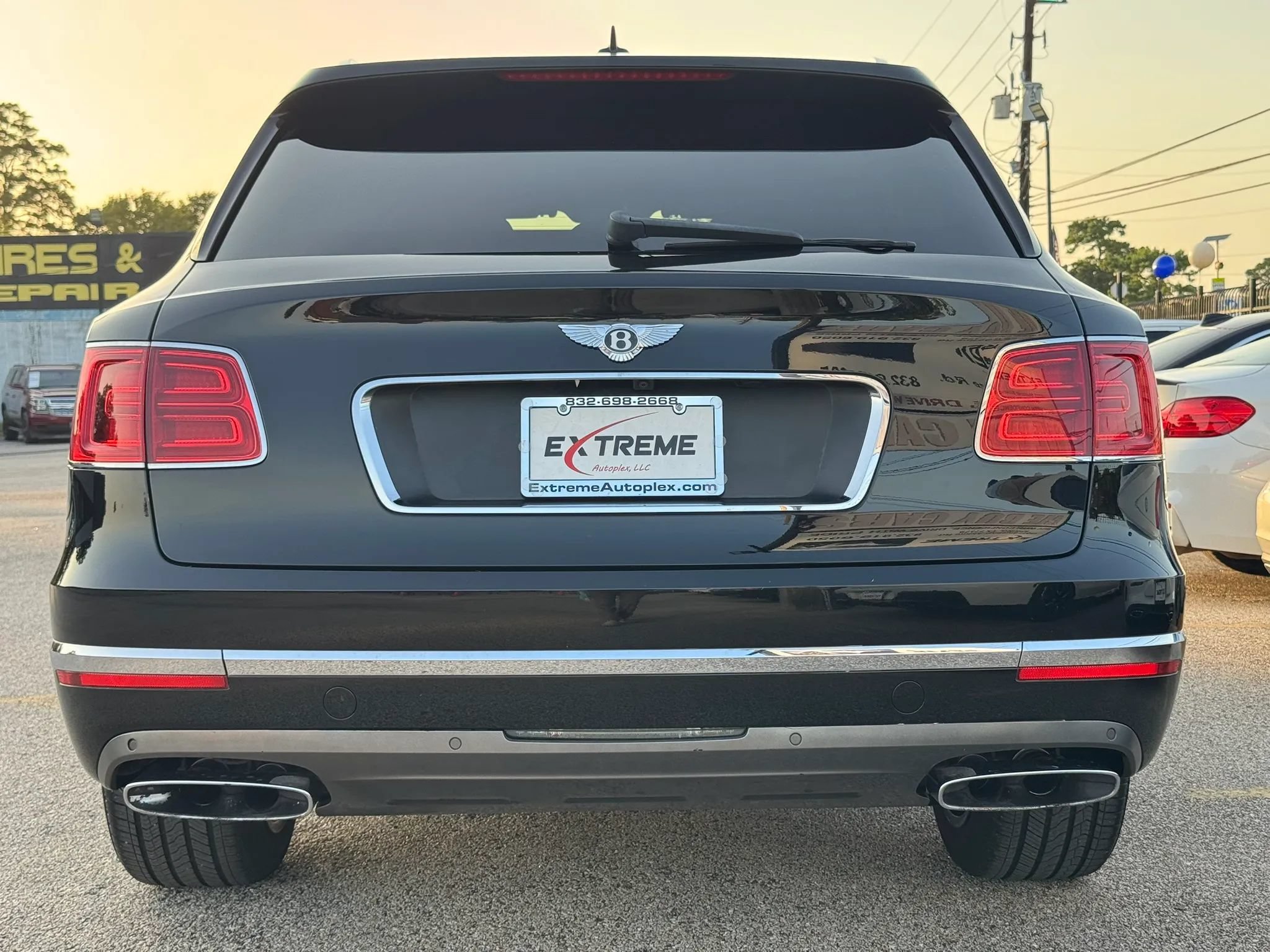Used 2018 Bentley Bentayga AWD/4WD image 5
