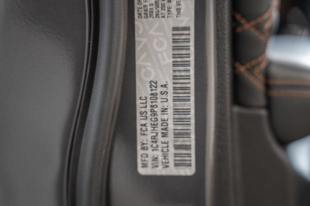 Certified 2023 Jeep Grand Cherokee Summit AWD/4WD image 43