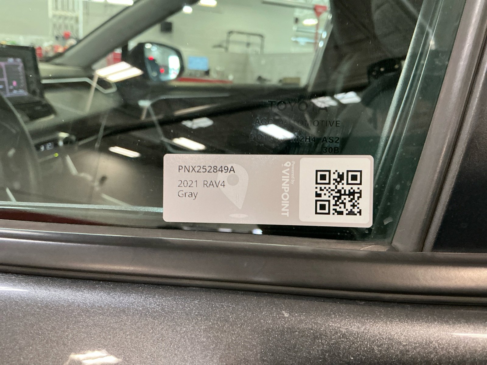 Certified 2021 Toyota RAV4 LE image 24