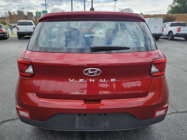 Used 2024 Hyundai Venue SEL image 6