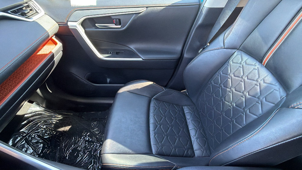 Used 2019 Toyota RAV4 Adventure AWD/4WD image 12