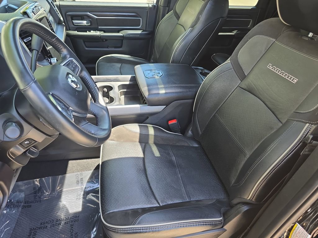 Used 2024 RAM 2500 Laramie w/ Night Edition AWD/4WD image 5