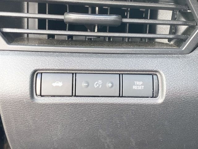 Used 2024 Nissan Altima 2.5 SV image 17