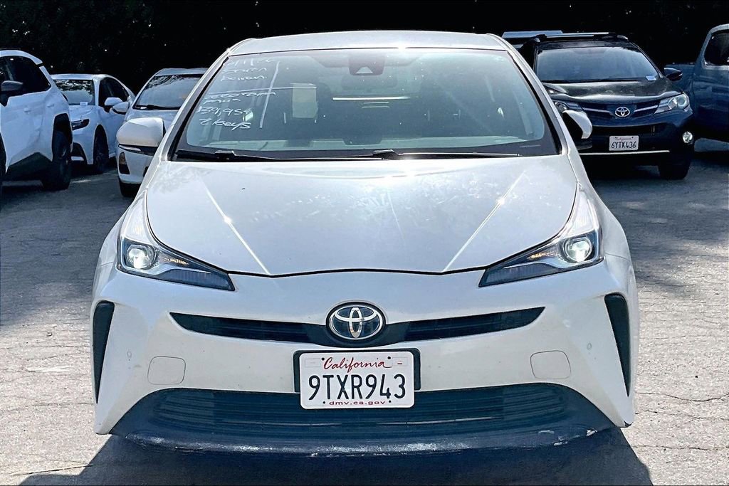 Used 2020 Toyota Prius LE FWD image 2