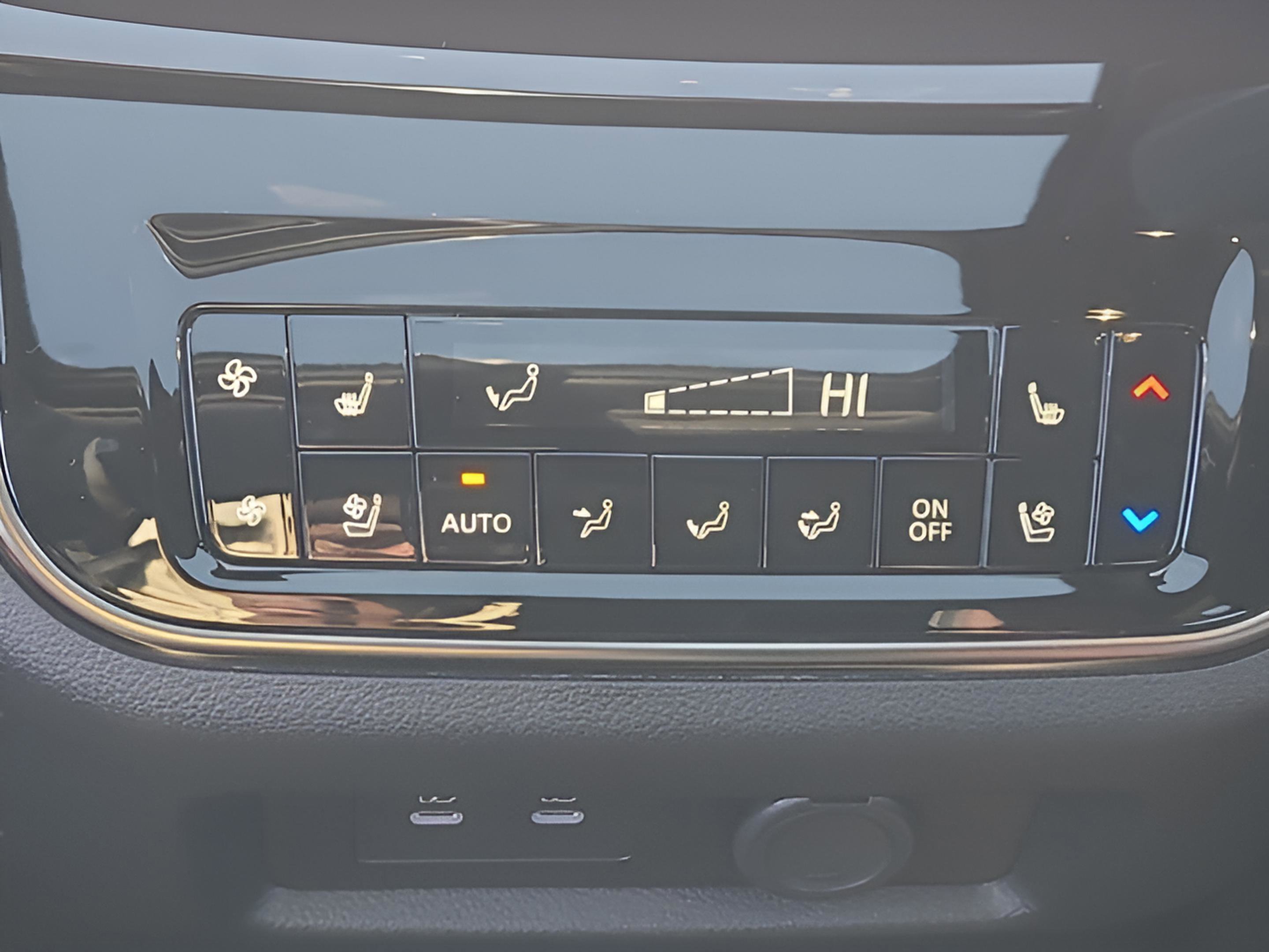 New 2026 INFINITI QX80 Autograph w/ Premium Cargo Package image 8