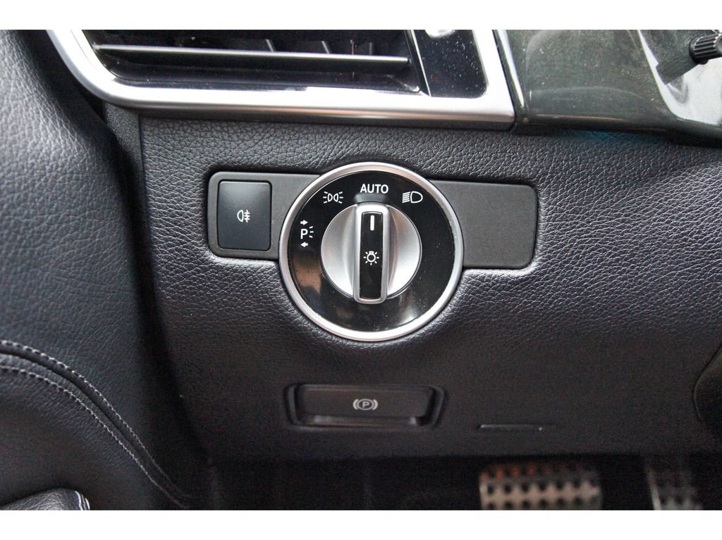 Used 2018 Mercedes-Benz GLE 43 AMG 4MATIC image 24
