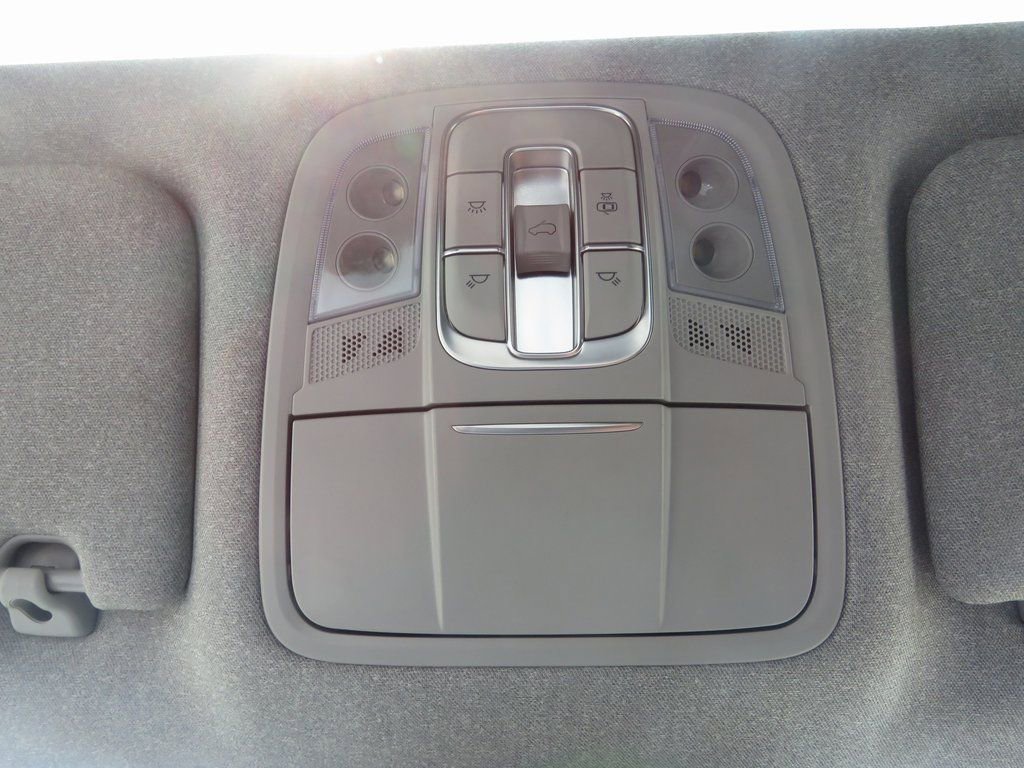 Used 2019 Hyundai Santa Fe FWD image 28