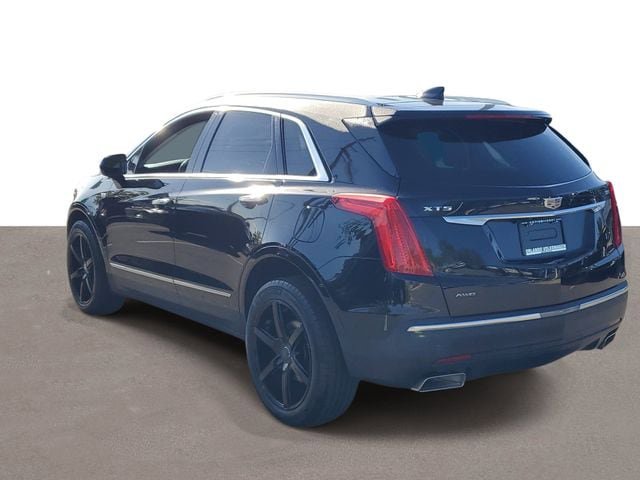 Used 2019 Cadillac XT5 Premium Luxury w/ Driver Assist Package image 3