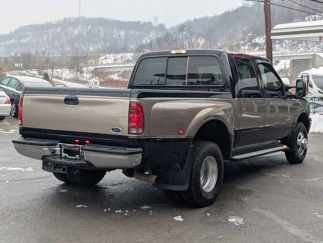 Used 2004 Ford F350 Lariat image 10