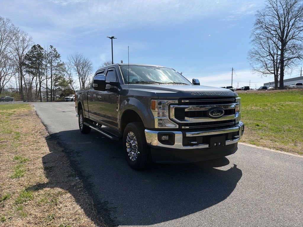Used 2022 Ford F250 XLT w/ XLT Premium Package image 3