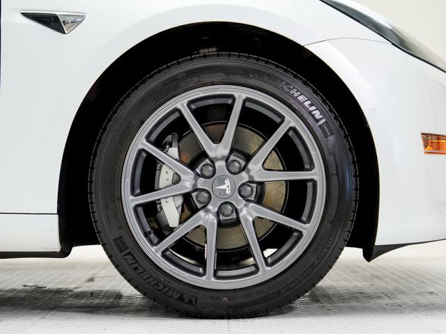 Used 2020 Tesla Model 3 Standard Range Plus image 23
