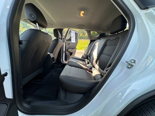 Used 2025 Chevrolet Trax LT w/ LT Convenience Package FWD image 23