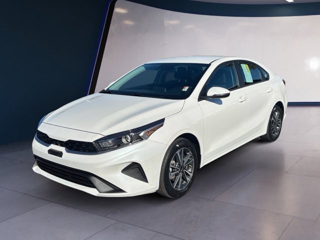 Certified 2023 Kia Forte LXS w/ LXS Technology Package FWD image 1