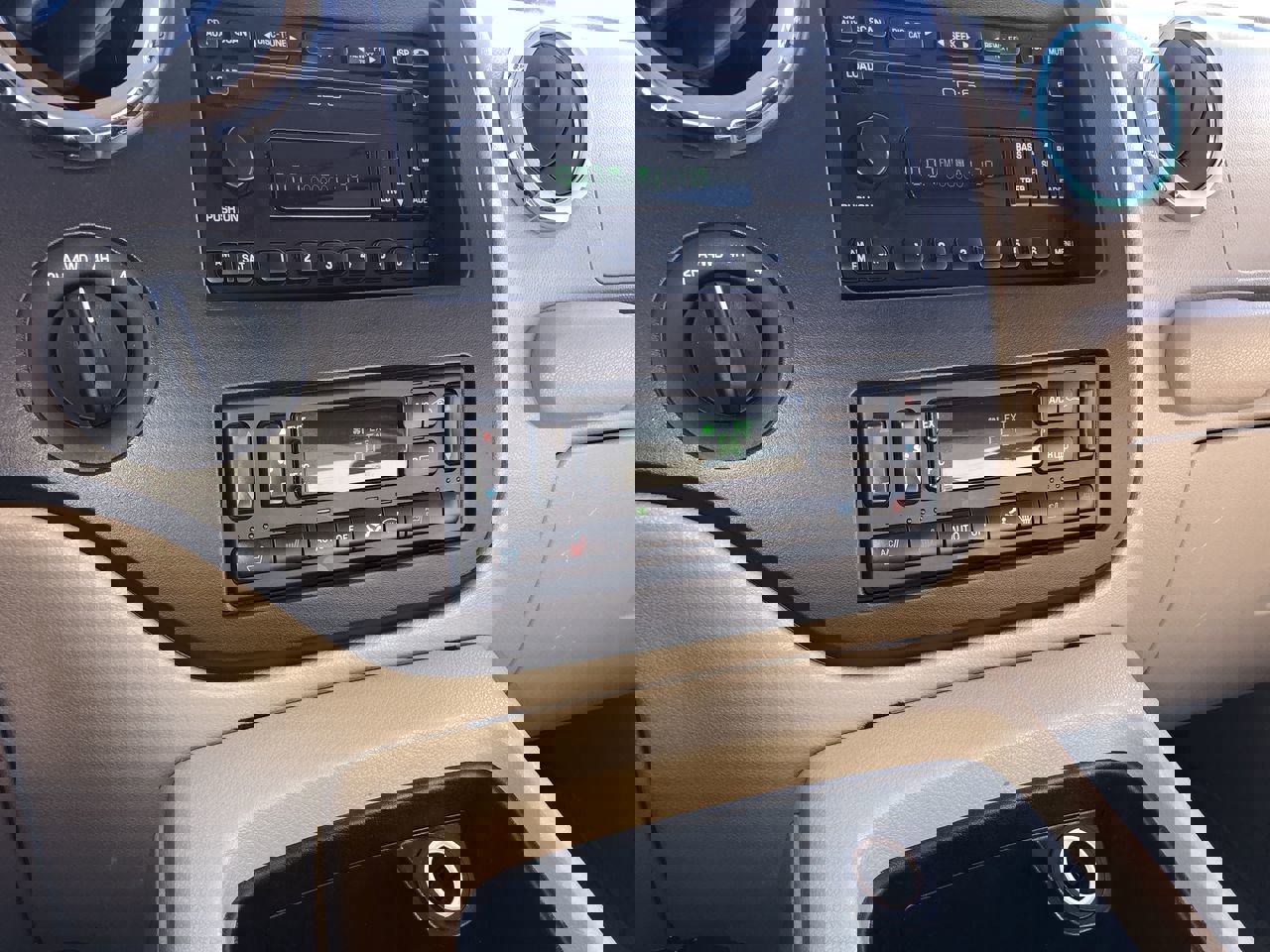 Used 2005 Ford Expedition King Ranch image 21