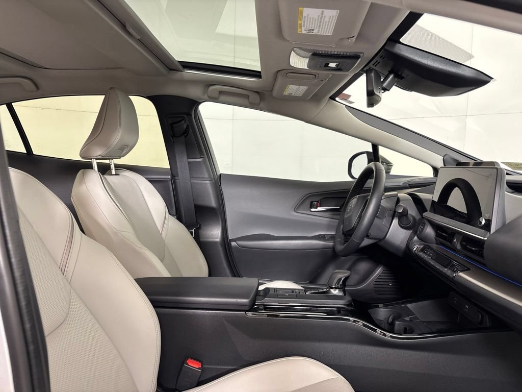 Used 2026 Toyota Prius Limited AWD/4WD image 18