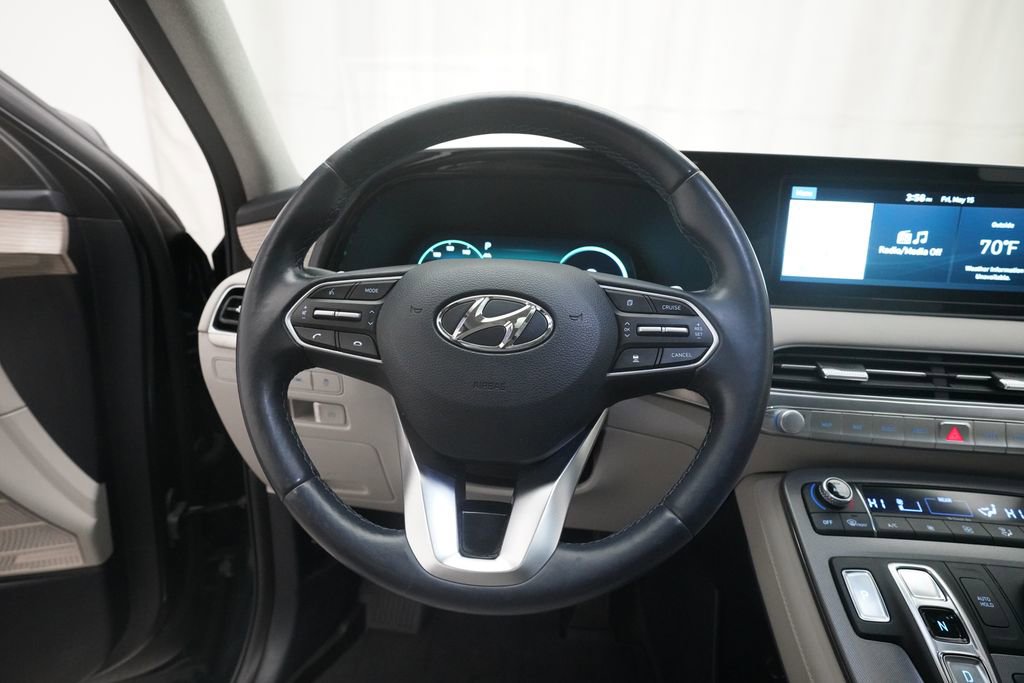 Used 2021 Hyundai Palisade Limited w/ Winter Package AWD/4WD image 4
