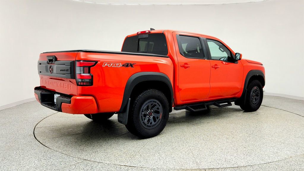 Used 2025 Nissan Frontier PRO-4X AWD/4WD image 5